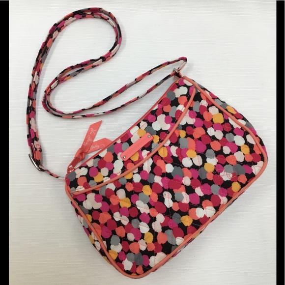Vera Bradley Handbags - New Vera Bradley Cross Body Bag.